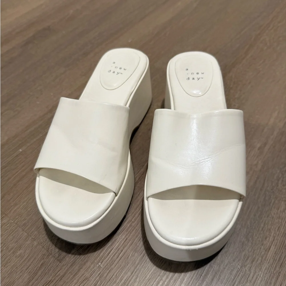 a new day Cream Platform Slide Sandals